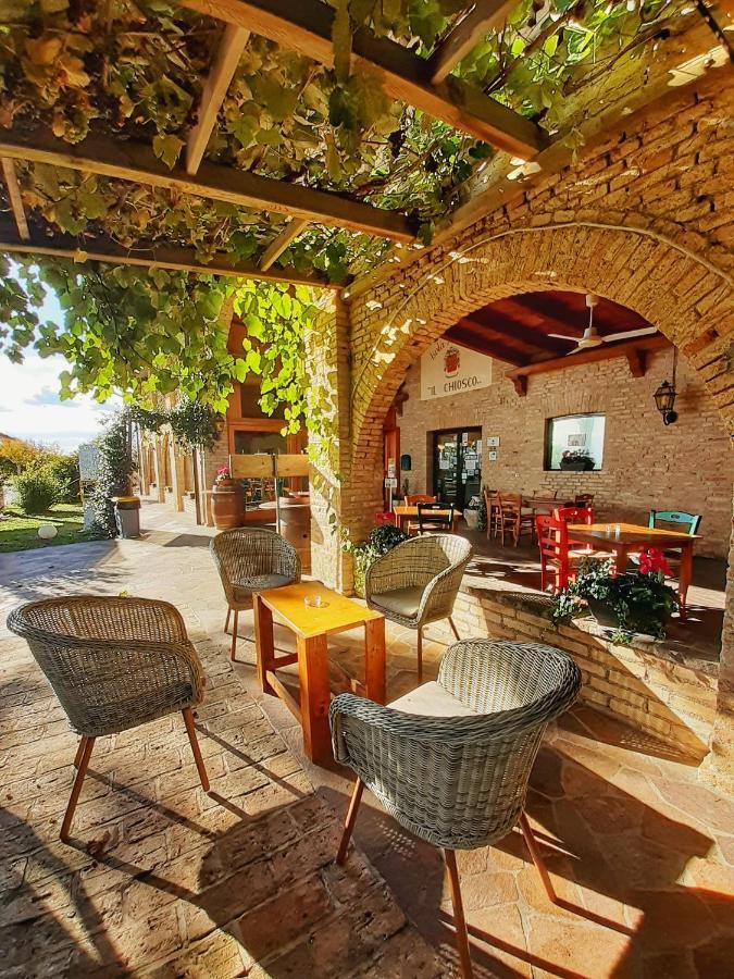 Agriturismo Isola Augusta 帕拉佐罗德罗斯泰尔 外观 照片