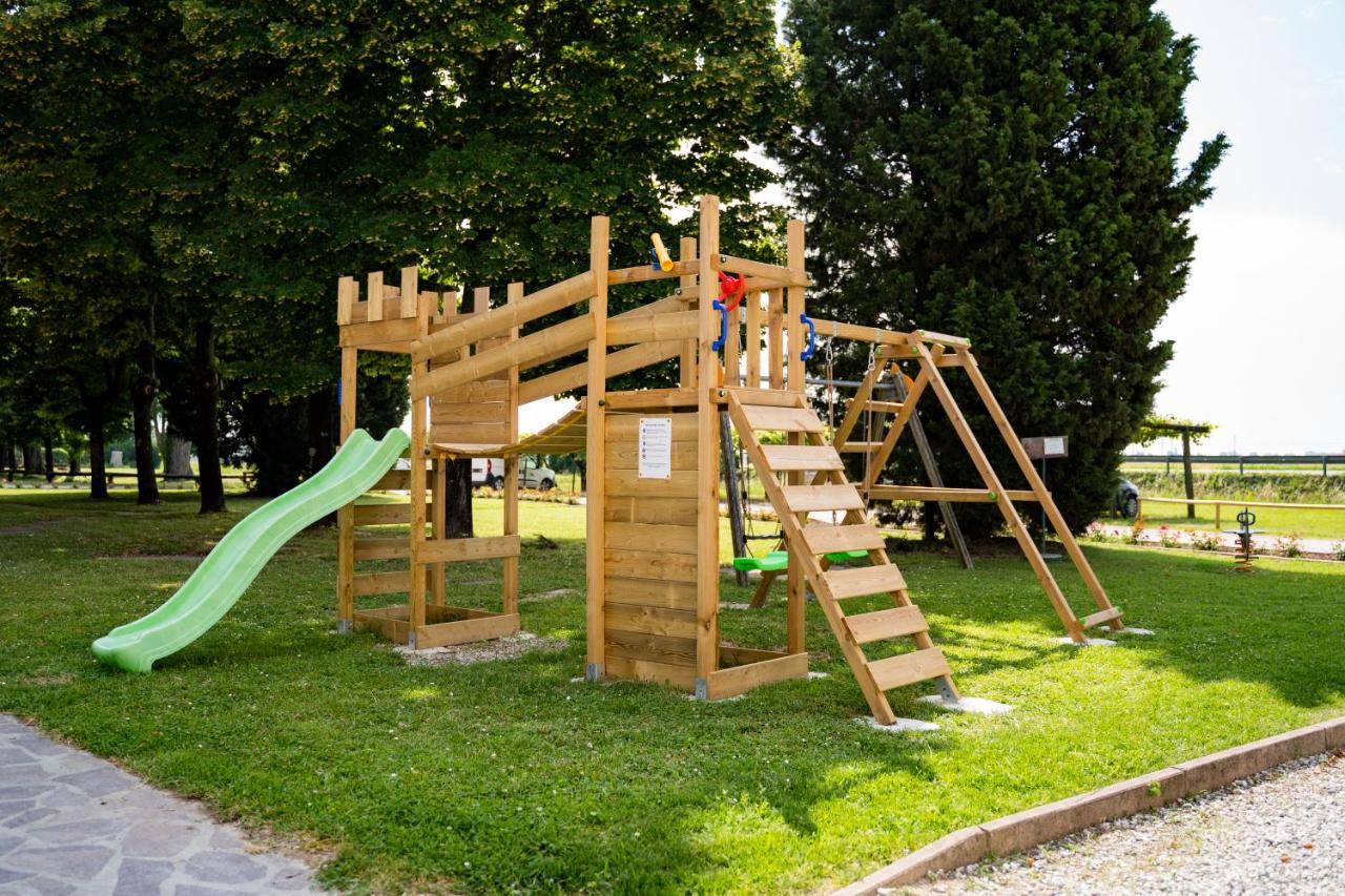 Agriturismo Isola Augusta 帕拉佐罗德罗斯泰尔 外观 照片