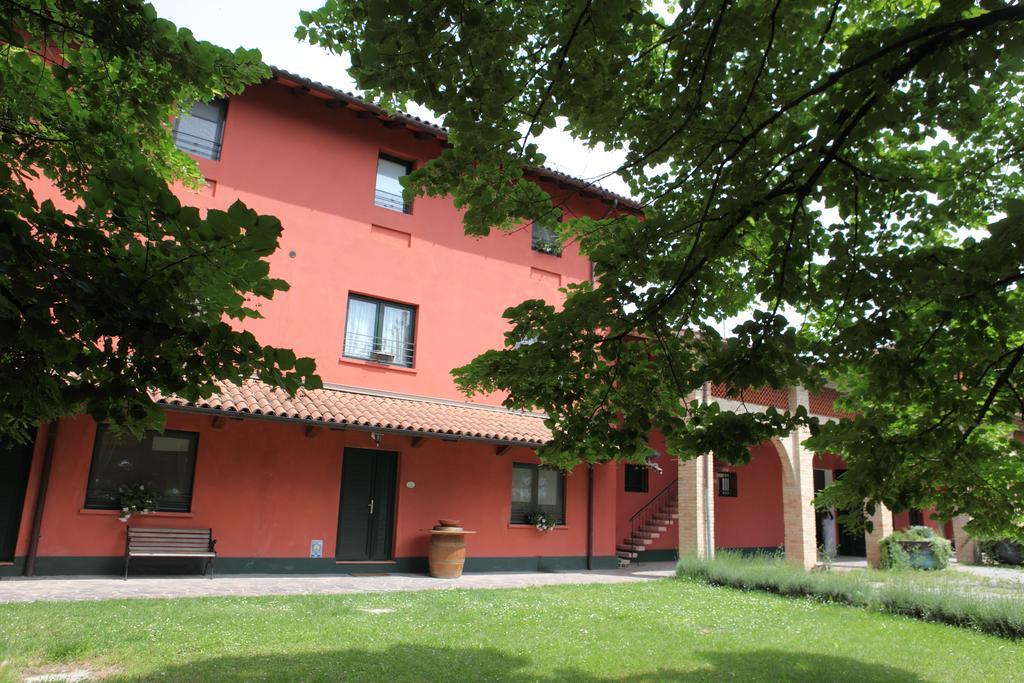 Agriturismo Isola Augusta 帕拉佐罗德罗斯泰尔 外观 照片