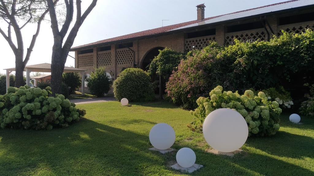 Agriturismo Isola Augusta 帕拉佐罗德罗斯泰尔 外观 照片