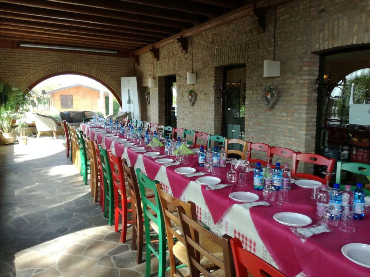 Agriturismo Isola Augusta 帕拉佐罗德罗斯泰尔 外观 照片